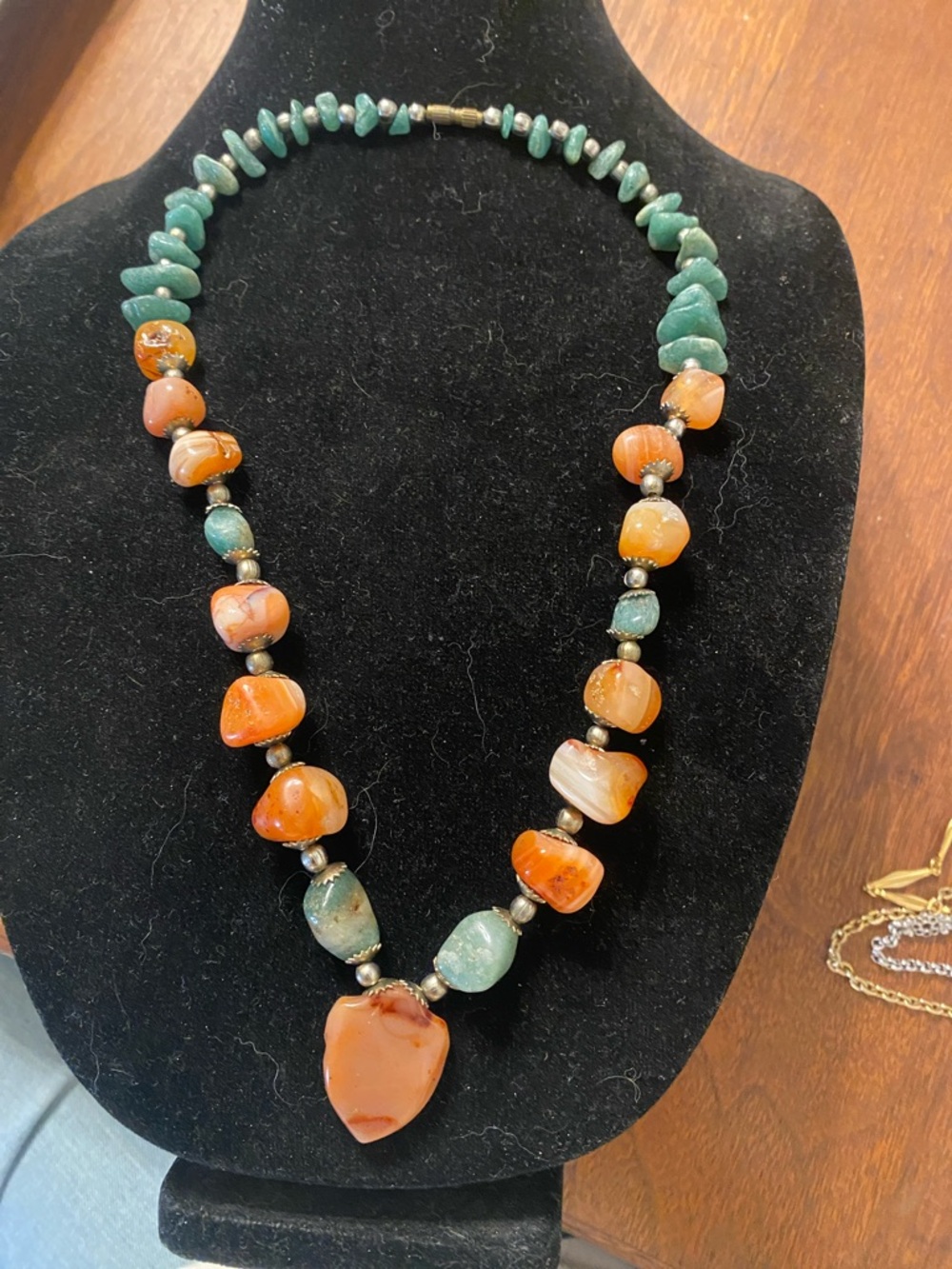 Handcrafted Polished Gem Stone Beaded Necklace - Unbranded